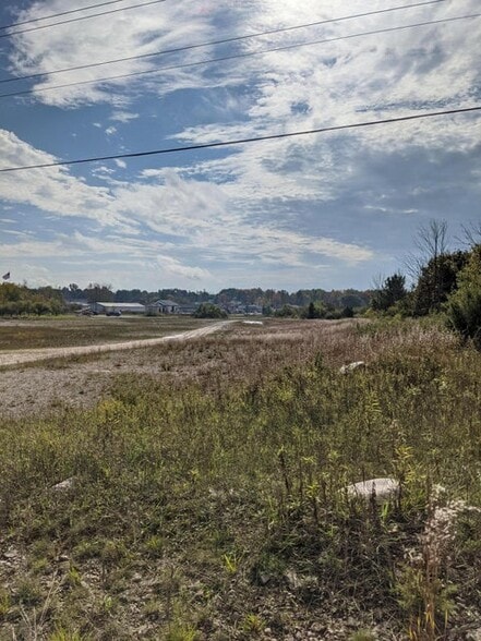 21150 Michigan 68 Hwy, Onaway, MI à vendre - Photo du bâtiment - Image 2 de 7