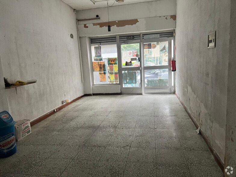 Calle de San Lamberto, 13, Madrid, Madrid for sale - Interior Photo - Image 1 of 1