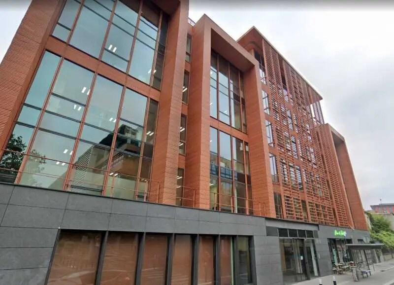 Office in Montreuil for lease Building Photo- Image 1 of 23