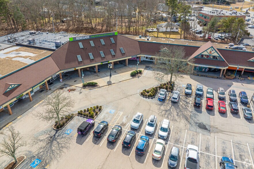 5600 Post Rd, East Greenwich, RI à louer - Aérien - Image 1 de 11