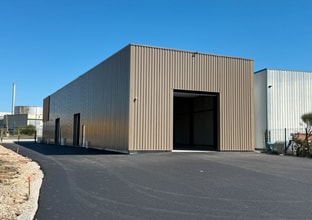 Flex in Sorgues for lease Interior Photo- Image 1 of 5