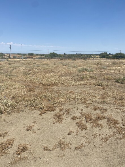 1015 Airport Rd, Rio Vista, CA for sale - Building Photo - Image 2 of 9