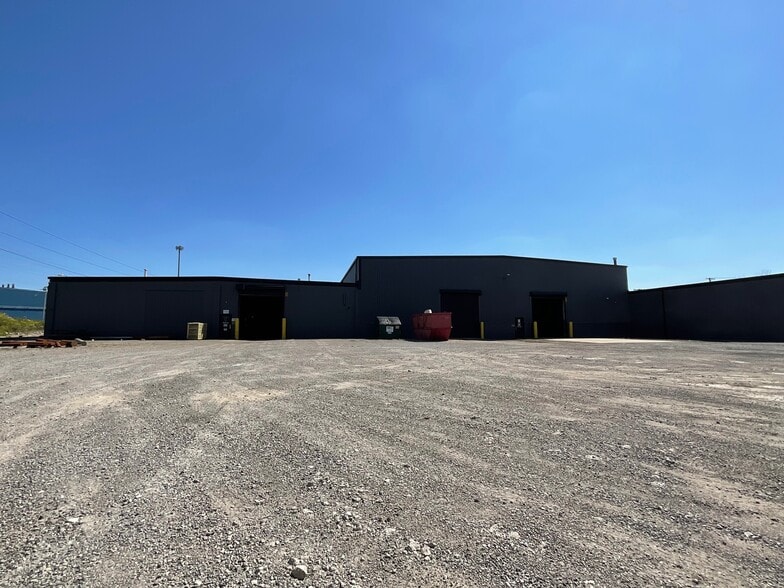 3760 Oakwood Ave, Youngstown, OH for lease - Building Photo - Image 3 of 16