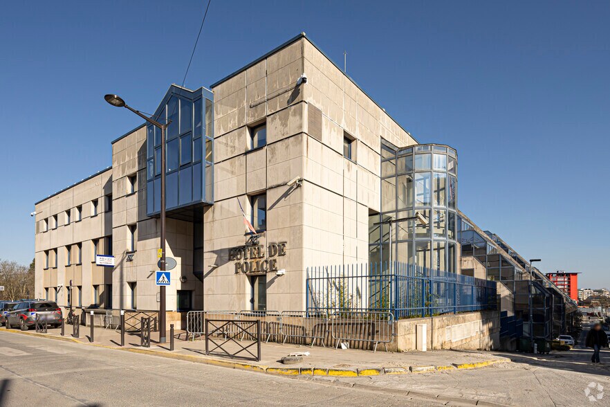 5 Rue De la Renaissance, Antony à louer - Photo du bâtiment - Image 2 de 3