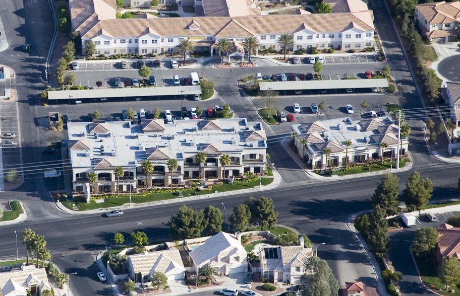 2510 Wigwam Pky, Henderson, NV à louer - Photo du bâtiment - Image 2 de 5