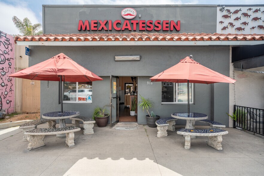 916-918 N Coast Highway 101, Encinitas, CA à vendre - Photo du bâtiment - Image 2 de 13