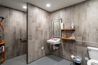 78 S Main St, Glen Carbon, IL à vendre Photo intérieure- Image 2 de 48