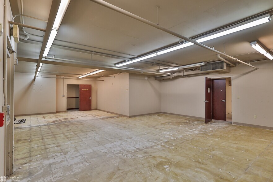 11 W 2nd St, Bethlehem, PA à vendre - Photo intérieure - Image 3 de 12
