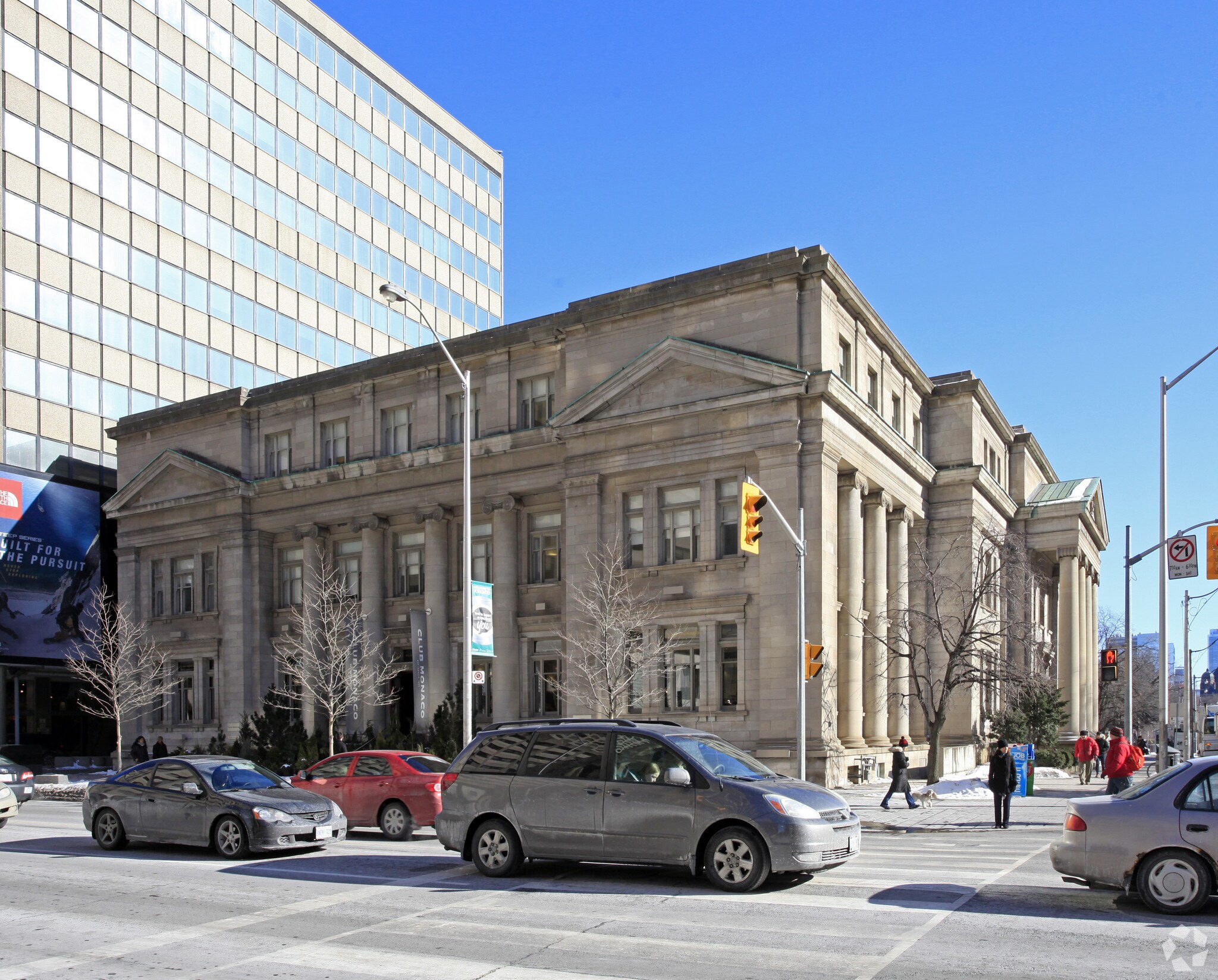 157 Bloor St, Toronto, ON à vendre Photo principale- Image 1 de 1