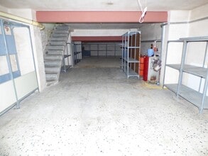 Retail in Barcelona, Barcelona for lease Interior Photo- Image 1 of 6