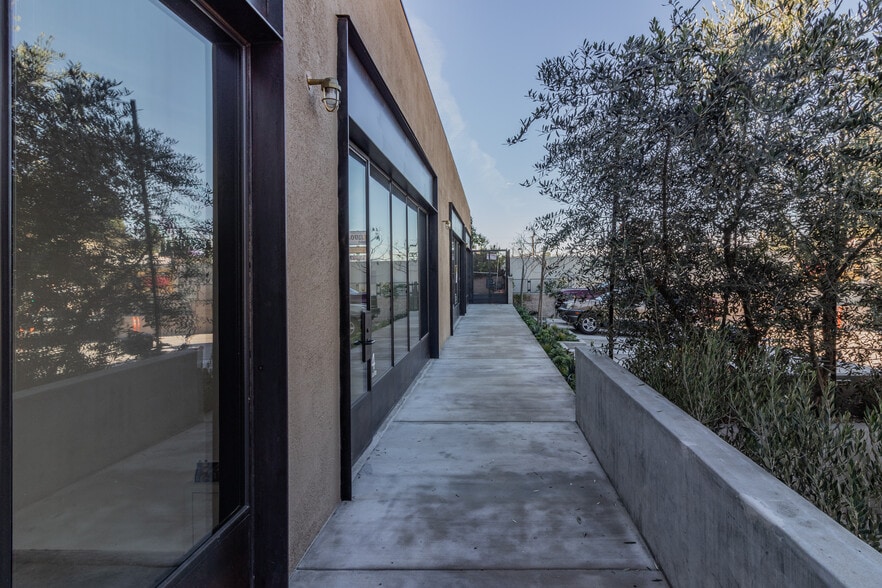 1498 W Sunset, Los Angeles, CA for lease - Building Photo - Image 3 of 5