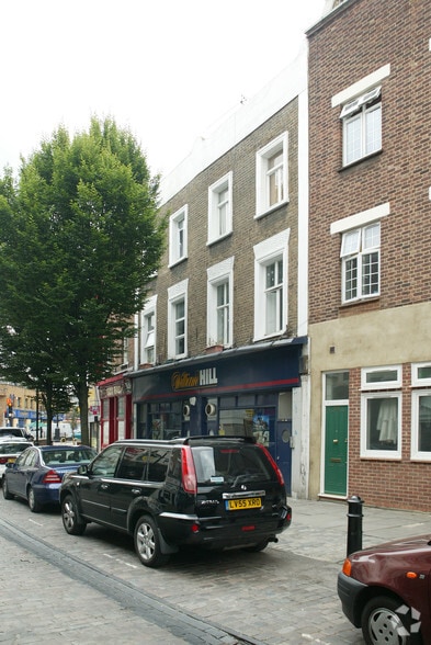 146-148 Battersea High St, London for lease - Primary Photo - Image 1 of 2