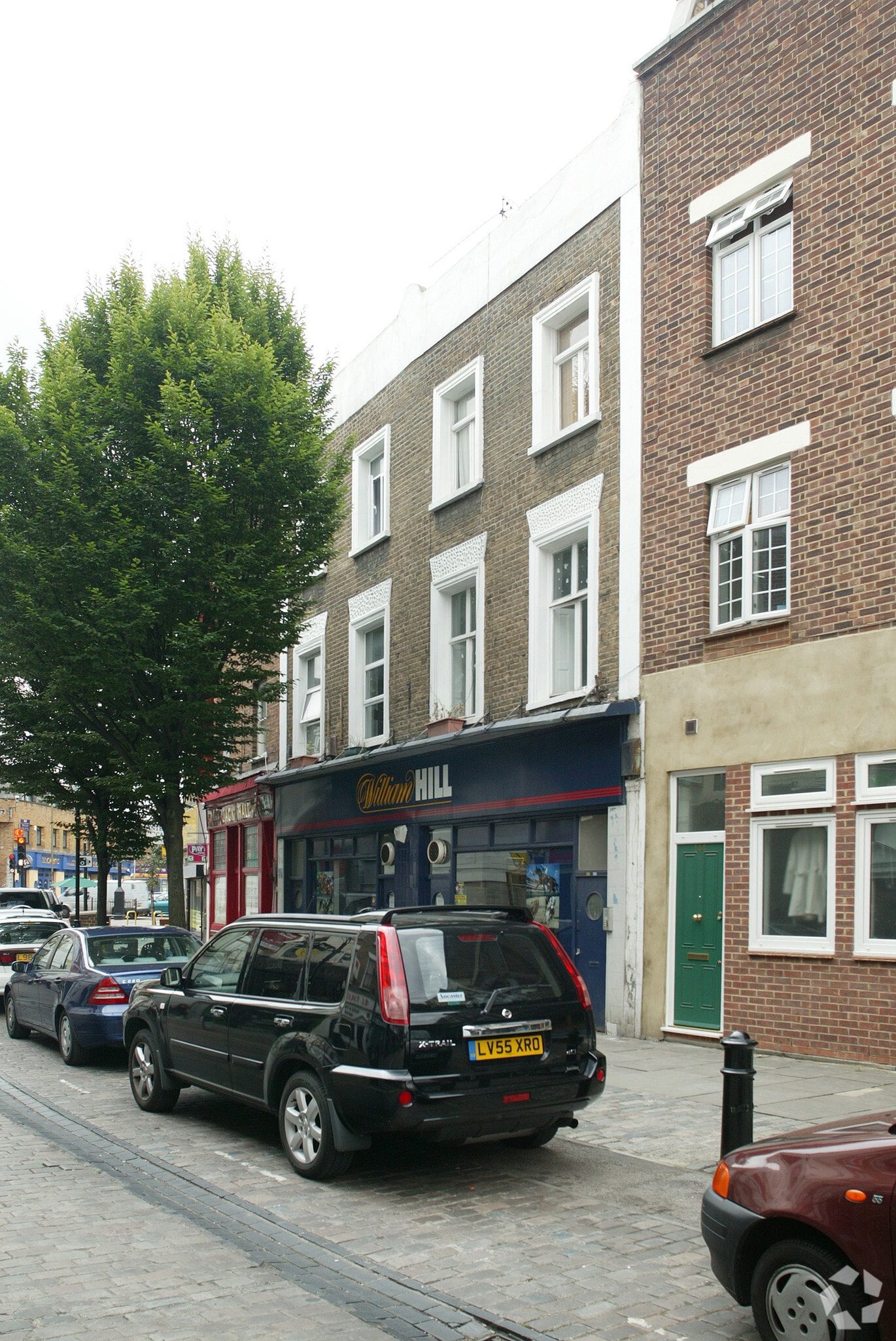 146-148 Battersea High St, London for lease Primary Photo- Image 1 of 3