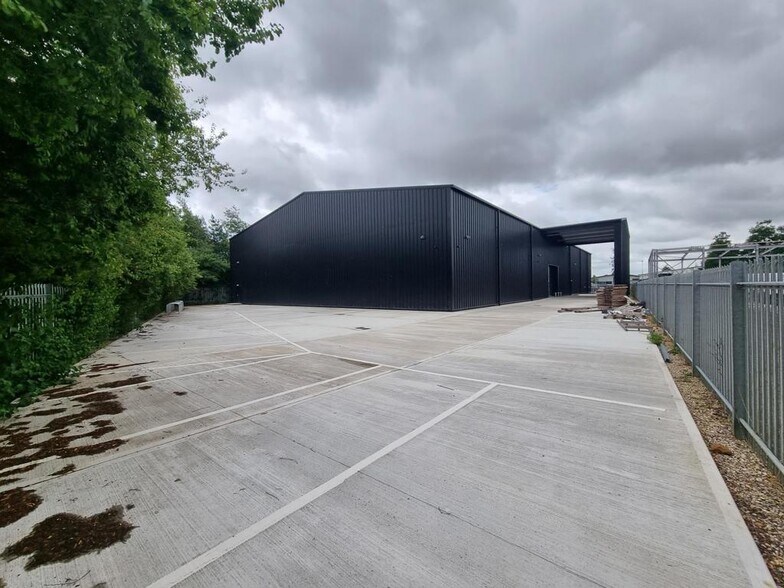 St. Johns Way, Downham Market à louer - Photo du bâtiment - Image 3 de 4