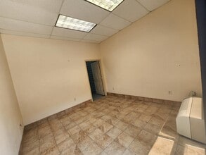 20770 Westheimer Pky, Katy, TX for lease Interior Photo- Image 2 of 8