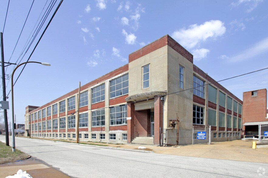 5101-5105 Farlin Ave, Saint Louis, MO à louer - Photo du bâtiment - Image 2 de 4