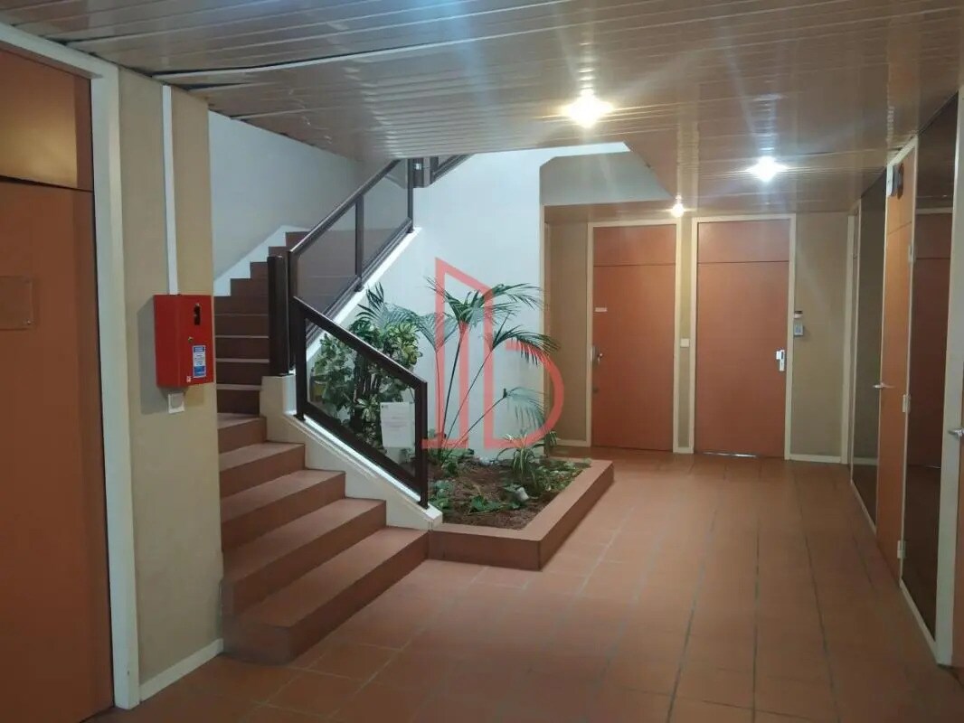 Bureau dans Bruges à louer Hall d’entrée- Image 1 de 9