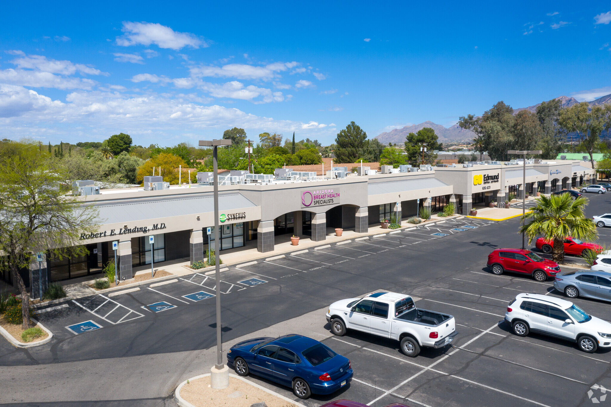 6258-6296 E Grant Rd, Tucson, AZ à louer Photo principale- Image 1 de 4