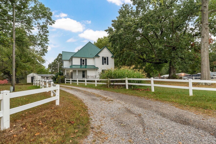 1642 W Inman Rd, Nixa, MO for sale - Building Photo - Image 1 of 25