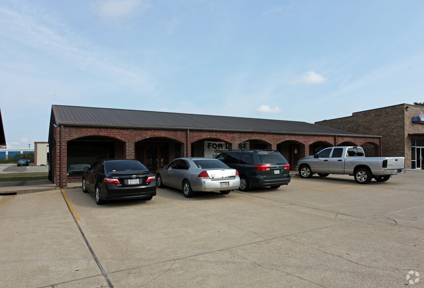 2808 S Main St, Lindale, TX for sale - Building Photo - Image 3 of 3