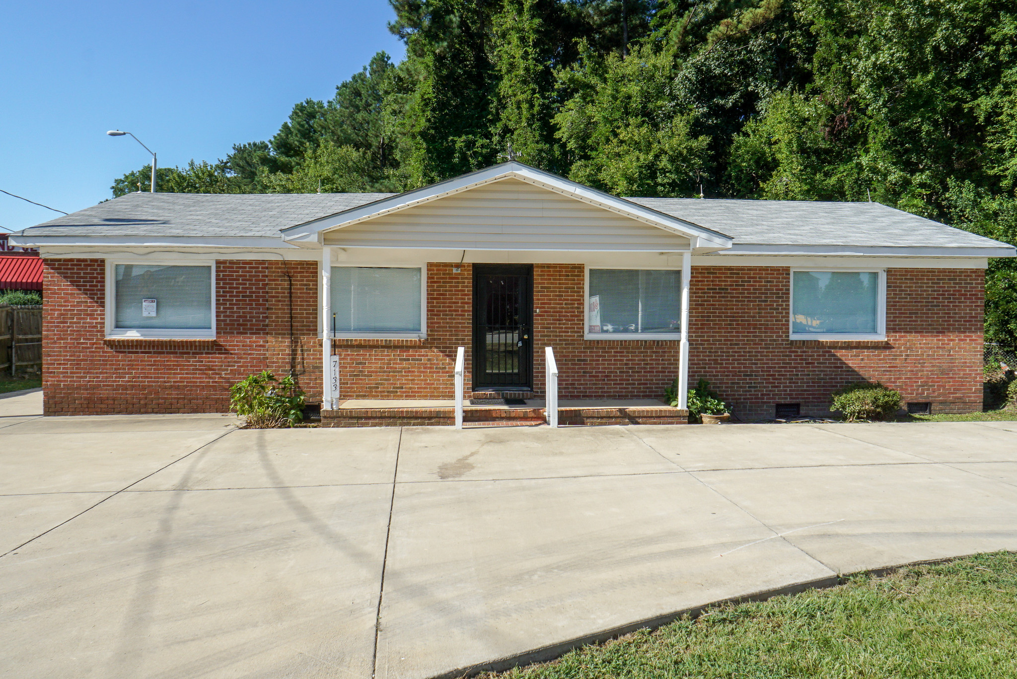 7133 Cliffdale Rd, Fayetteville, NC for sale Building Photo- Image 1 of 1