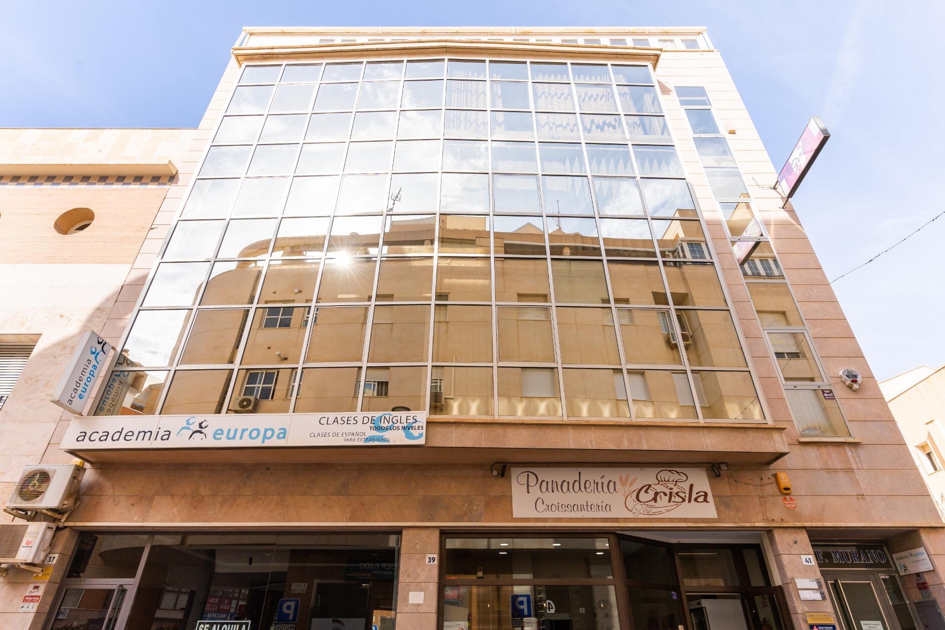 Office in El Ejido, Almería for sale Building Photo- Image 1 of 16