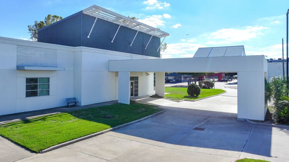 845 Cypress Creek Pky, Houston, TX for sale - Building Photo - Image 3 of 6