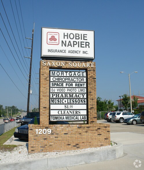 1209 Saxon Blvd, Orange City, FL à louer - Photo du bâtiment - Image 2 de 6