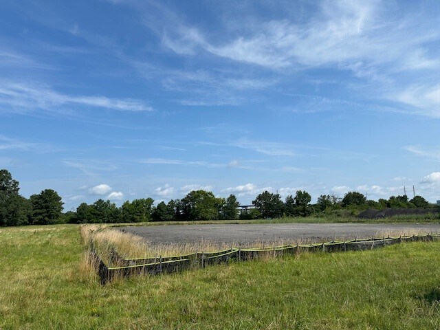 Bainbridge Point, Chesapeake, VA à louer - Photo du bâtiment - Image 1 de 11
