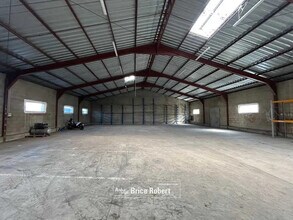 Bureau dans Irigny à louer Photo intérieure- Image 1 de 6