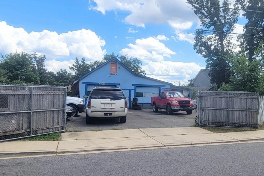 1508 Opus Ave, Capitol Heights, MD for sale - Building Photo - Image 3 of 6