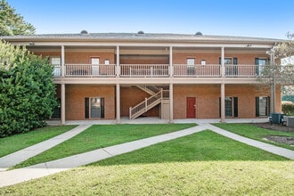 3113 Roswell Rd, Marietta, GA à louer Photo intérieure- Image 2 de 4