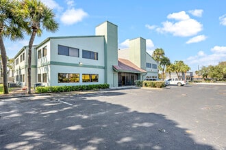 700 N Wickham Rd, Melbourne, FL à louer Photo intérieure- Image 1 de 11