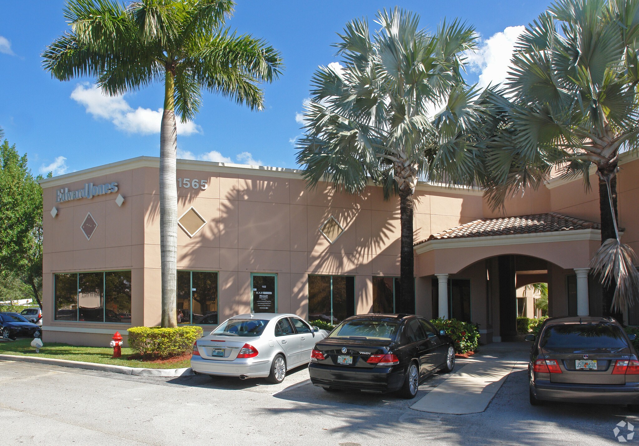 1565 N Park Dr, Weston, FL à vendre Photo principale- Image 1 de 15