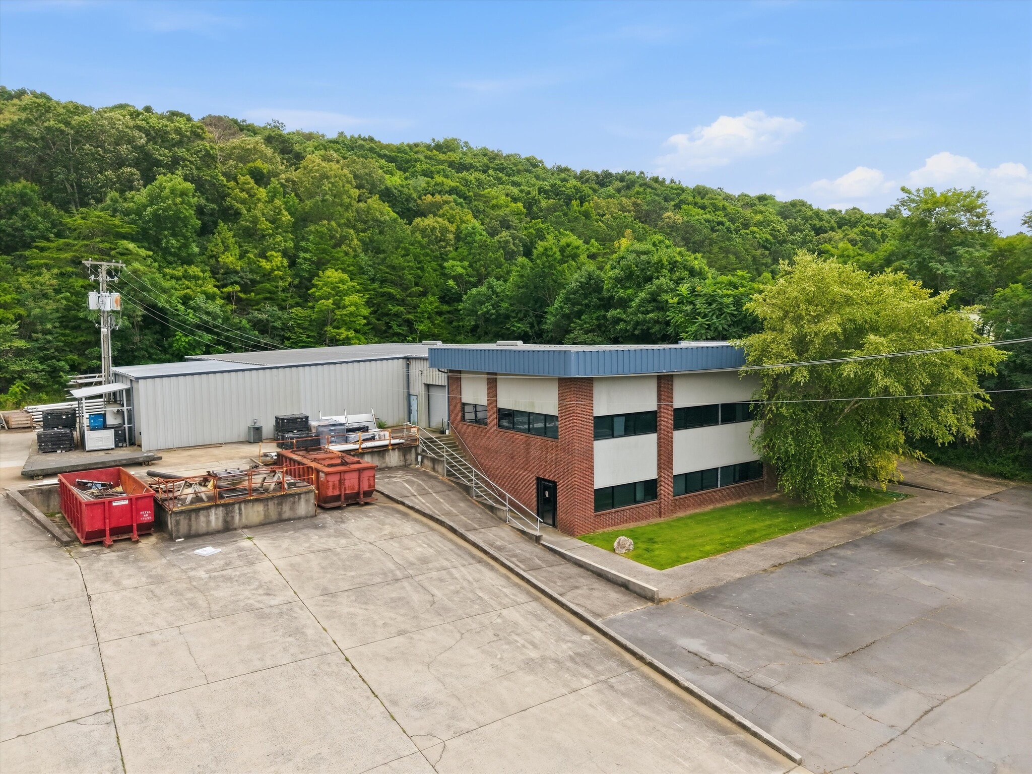 740 Signal Point Rd, Guntersville, AL à vendre Photo principale- Image 1 de 9