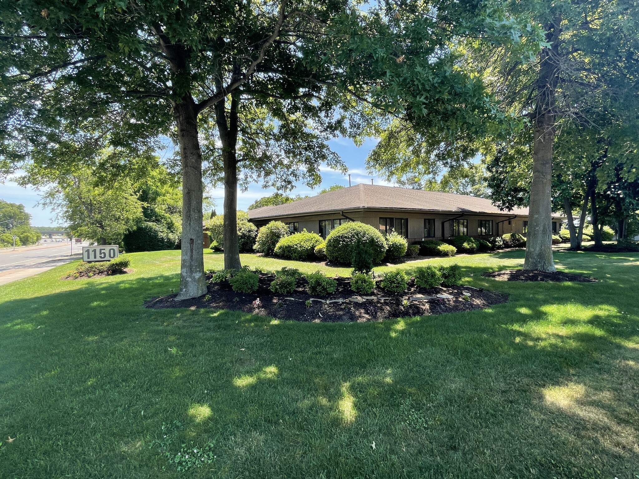 1150 Portion Rd, Holtsville, NY for sale Primary Photo- Image 1 of 1