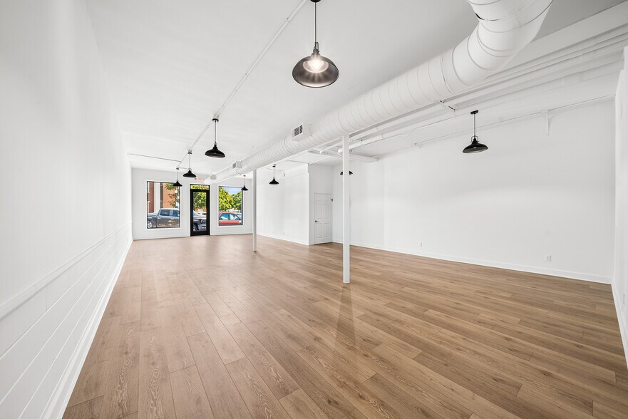 34 S Court Sq, Newnan, GA à louer - Photo du bâtiment - Image 3 de 8