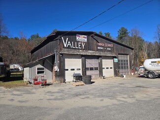 Plus de détails pour 37 Chester Rd, Springfield, VT - Vente au détail à vendre