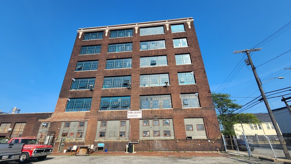 4806 Hamilton Ave, Cleveland, OH à louer - Photo du bâtiment - Image 3 de 14