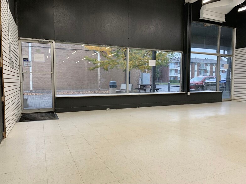29 Plaza Dr, Iroquois, ON à vendre - Photo intérieure - Image 3 de 3
