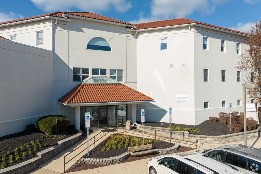 795 E Marshall St, West Chester, PA for lease - Building Photo - Image 3 of 21