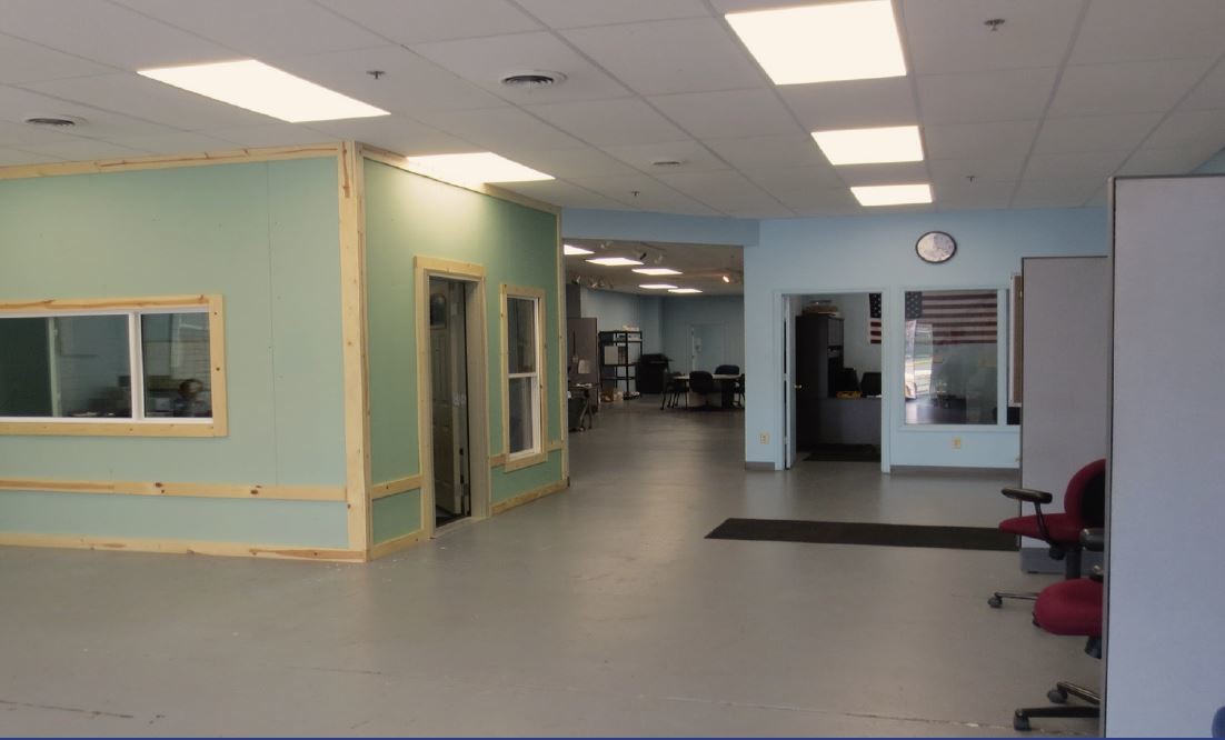 140 Pennsylvania Ave, Oakmont, PA for lease Interior Photo- Image 1 of 4