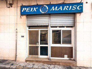 Plus de détails pour Multi-résidentiel à vendre