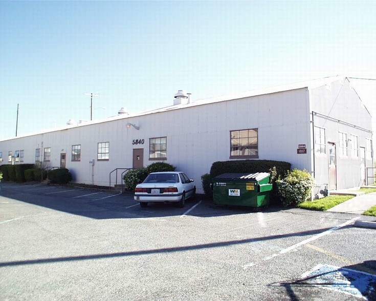 5840 Price Ave, Mcclellan, CA à louer - Photo du bâtiment - Image 2 de 3