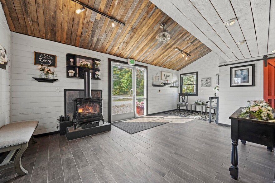 245 Arundel Rd, Kennebunkport, ME à vendre - Photo intérieure - Image 3 de 60