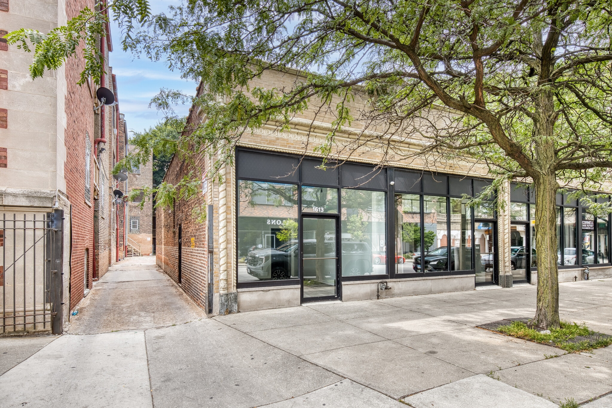 1601-1613 E 53rd St, Chicago, IL for lease Interior Photo- Image 1 of 19