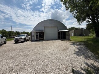 Plus de détails pour 421 N 2nd St, Sapulpa, OK - Industriel à vendre