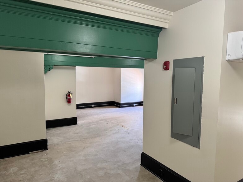 545 N McDonough St, Decatur, GA for lease - Building Photo - Image 2 of 5