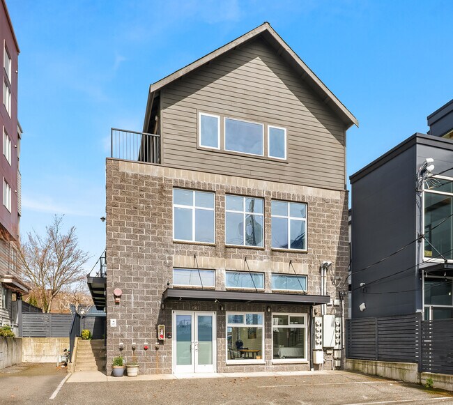 More details for 1502 NW 52nd St, Seattle, WA - Office for Sale