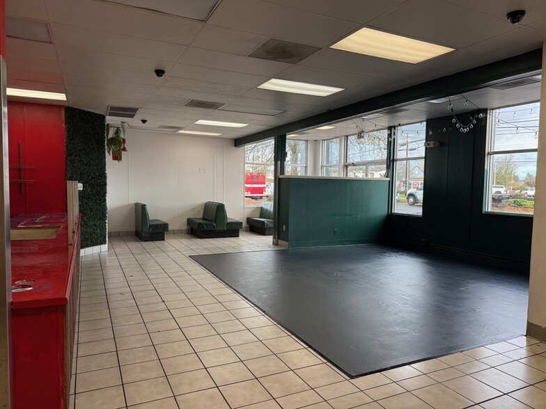 1786 NW 9th St, Corvallis, OR for lease - Building Photo - Image 2 of 7